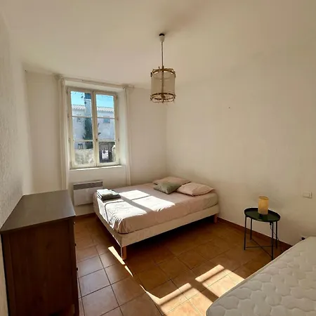 Large Duplex With Garden In Historic House Апартаменты *